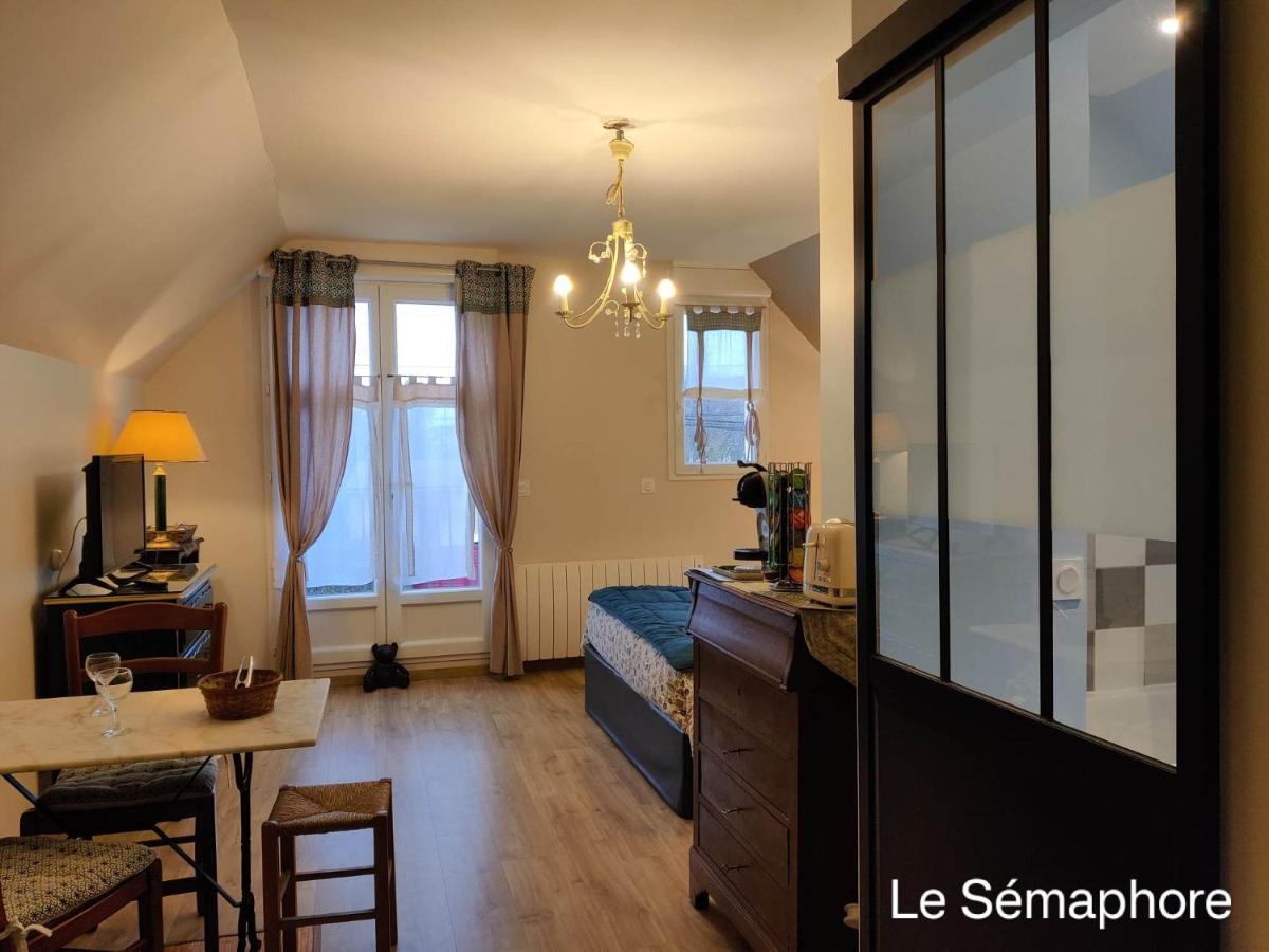 トルヴィル＝シュル＝メール Du Cote De Chez Swann 1 Bed & Breakfast エクステリア 写真