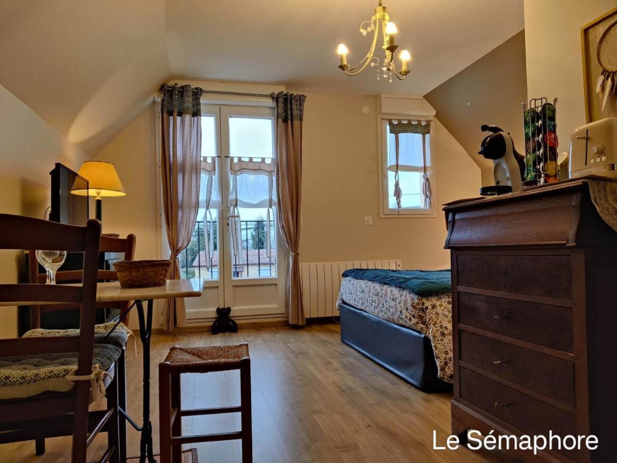 トルヴィル＝シュル＝メール Du Cote De Chez Swann 1 Bed & Breakfast エクステリア 写真