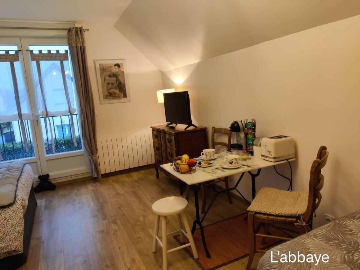 トルヴィル＝シュル＝メール Du Cote De Chez Swann 1 Bed & Breakfast エクステリア 写真